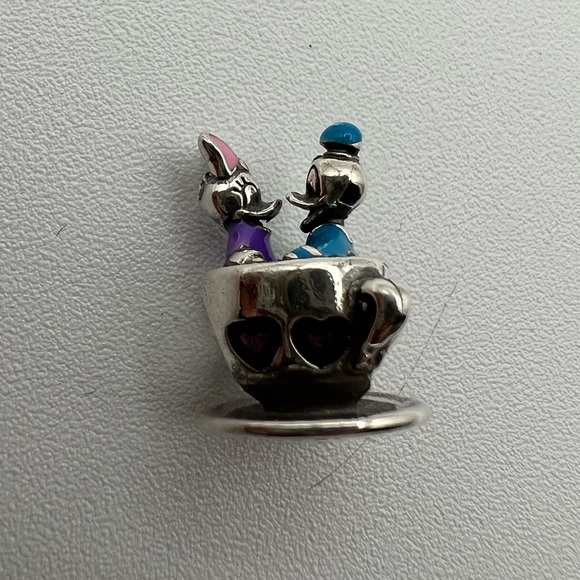 Disney Daisy and Donald TeaCup Charm - Picture 1 of 3